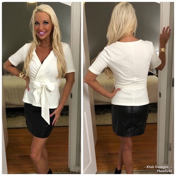 🌺LAST 1! Cotton Jersey V Neck Wrap Peplum Top! - Picture 2 of 8